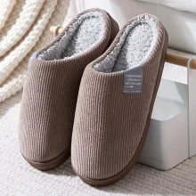 دمپایی راحتی پارچه‌ای با طراحی ساده و جذاب